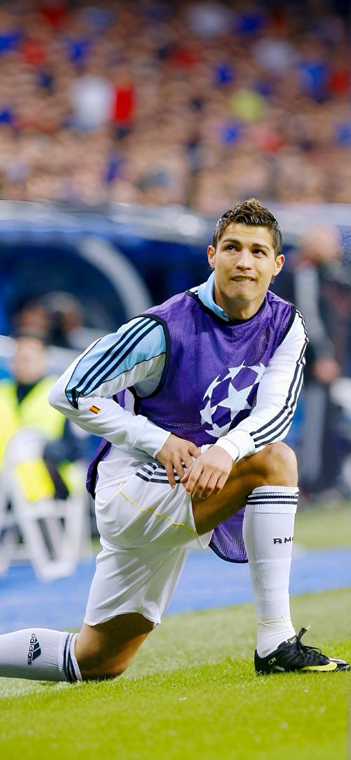 阿斯：莱万经纪人已联系沙特球队（阿斯：莱万经纪人已与沙特俱乐部联系）