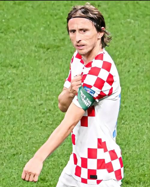 都灵旧将：莫德里奇总能带来不同，莱奥一个动作就能决定比赛