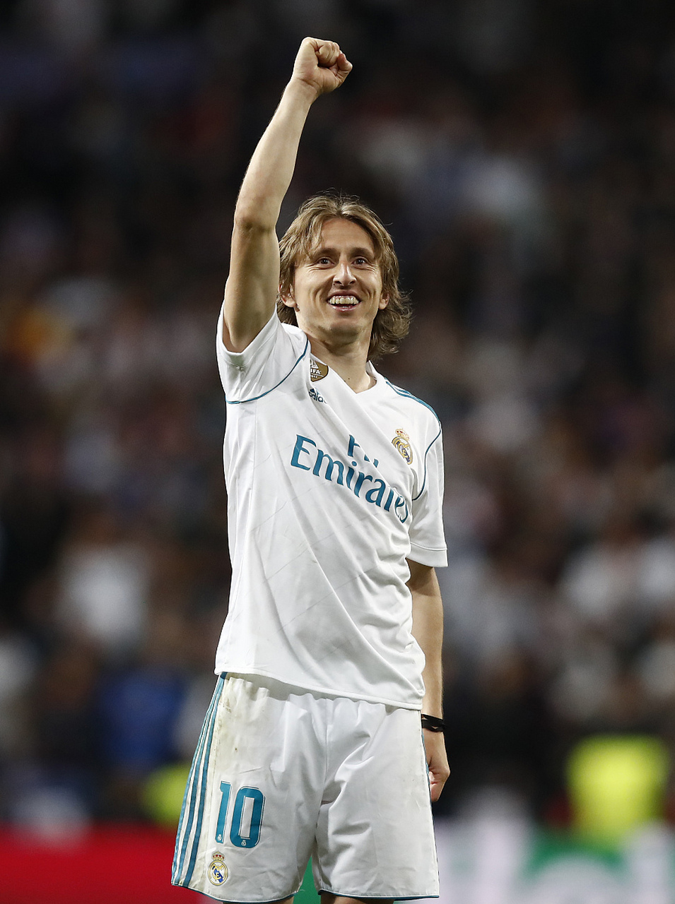 WTT总决赛：王楚钦／孙颖莎3-0林诗栋／蒯曼，收获两连胜